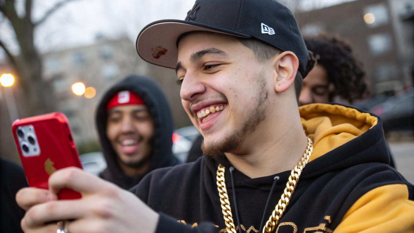 TikTokers avergonzaron a un anciano sin saber que era un ex oficial de la Marina