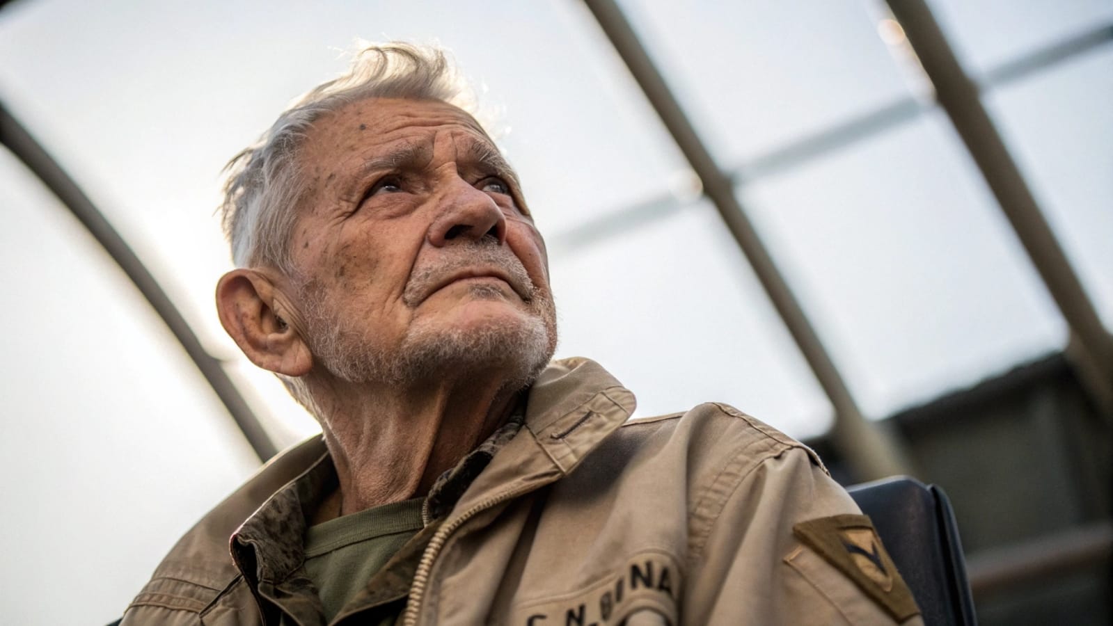 TikTokers avergonzaron a un anciano sin saber que era un ex oficial de la Marina