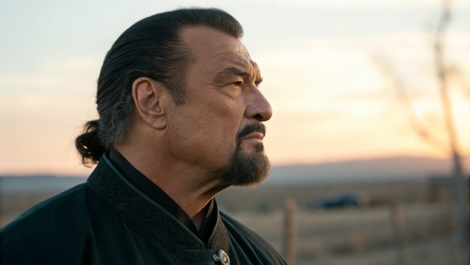 Un cártel de drogas invade un rancho tranquilo: el dueño revela secretos de un pasado mortal